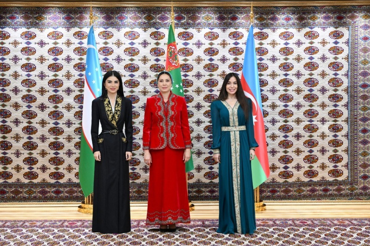 Trilateral meeting between Leyla Aliyeva, Oguljahan Atabayeva and Saida Mirziyoyeva held in Ashgabat