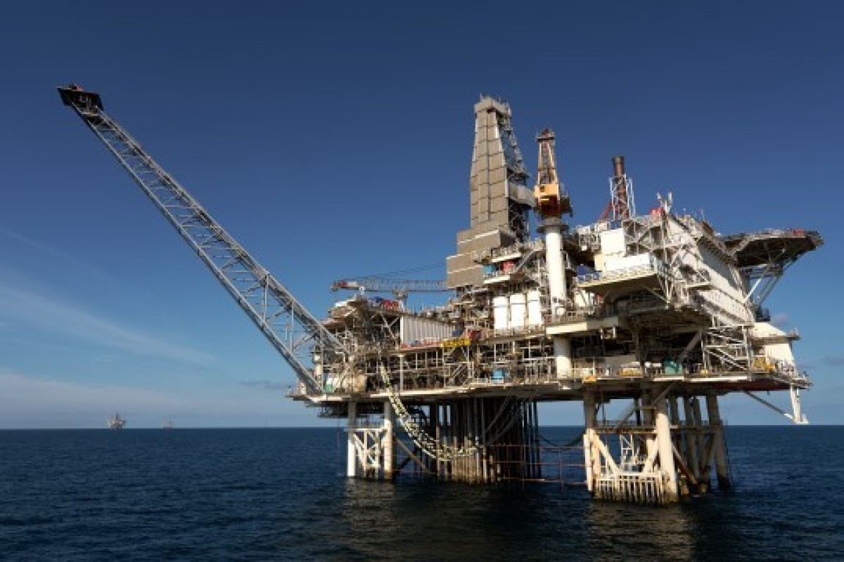 Azerbaijan reveals total oil output from East Azeri platform