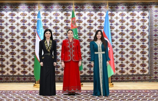 Leyla Aliyeva, Oguljahan Atabayeva and Saida Mirziyoyeva hold trilateral meeting in Ashgabat
