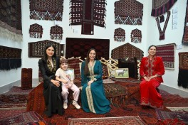 Leyla Aliyeva visits Turkmen Carpet Museum in Ashgabat