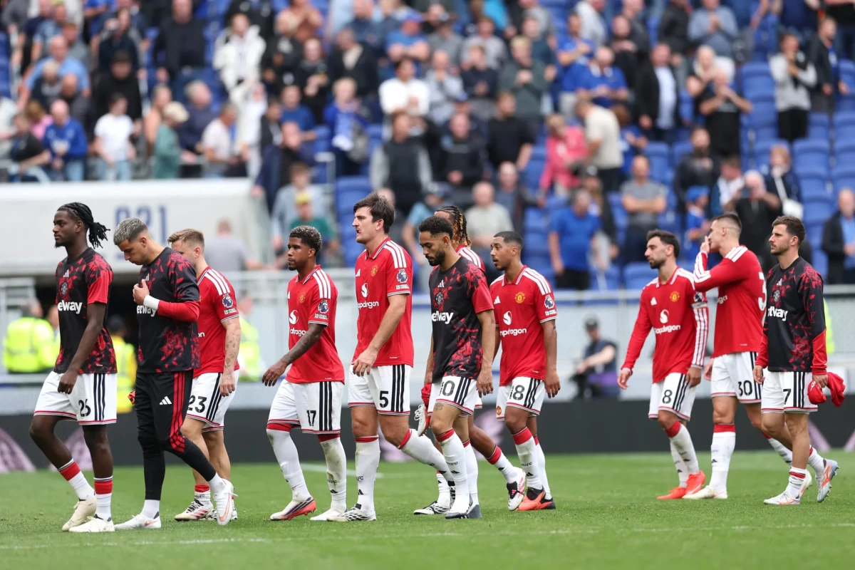 Manchester United suffered their first defeat to a Champions League debutant in 24 years, losing to Como