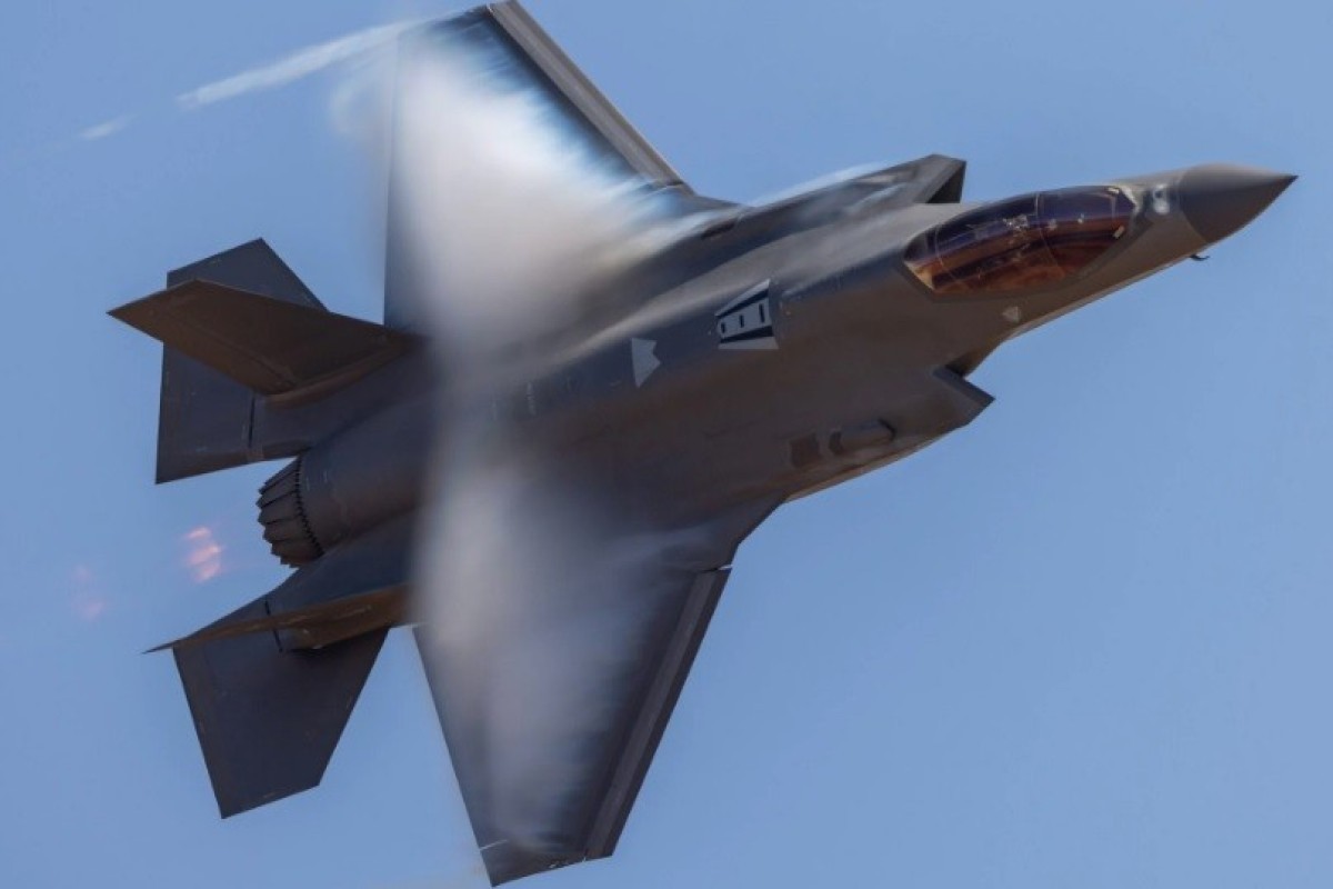 Lockheed, Pentagon strike initial deal to produce 850 F-35 jets