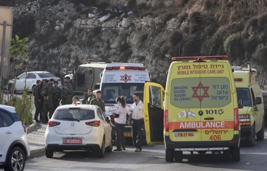 Five Israelis wounded, two Palestinians killed in West Bank shooting