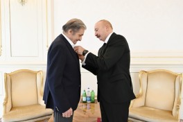 President Ilham Aliyev presented “Istiglal” Order to Farhad Khalilov