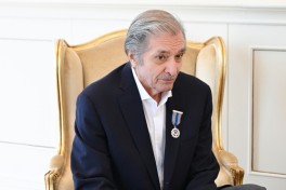 President Ilham Aliyev presented “Istiglal” Order to Farhad Khalilov
