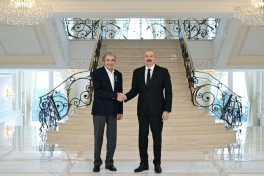 President Ilham Aliyev presented “Istiglal” Order to Farhad Khalilov