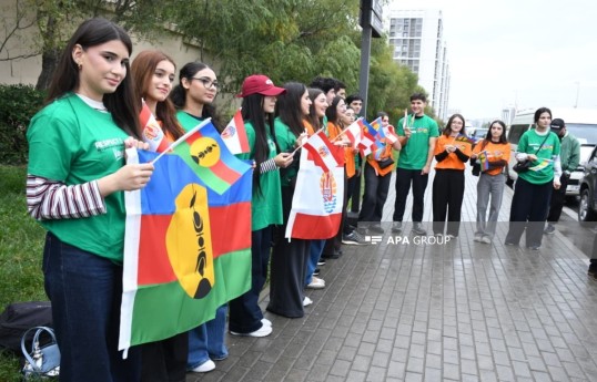 Baku hosts show of support for young footballers from New Caledonia and French Polynesia-PHOTO 