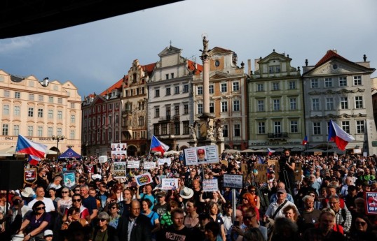Protests held in Czech Republic against government plans to change public broadcasting funding