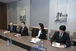 Azerbaijani FM Jeyhun Bayramov meets with ICESCO Director-General