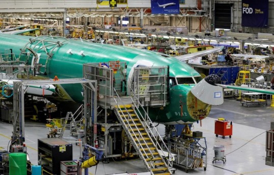 Boeing shares sell off on slower-than-expected 737 production, weaker free cash flow outlook