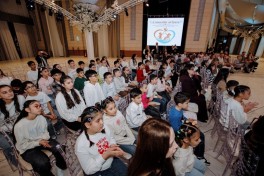 Leyla Aliyeva and Arzu Aliyeva attend concert as part of "Aria of Paradise" project