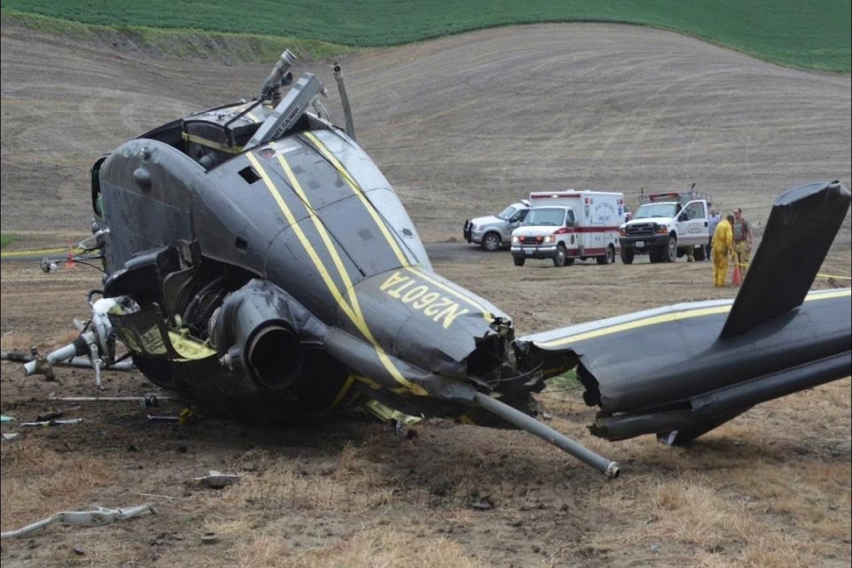 Three dead after two helicopters collide midair near Oregon airport