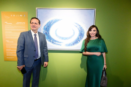 Heydar Aliyev Center hosts official opening of "Art Weekend"