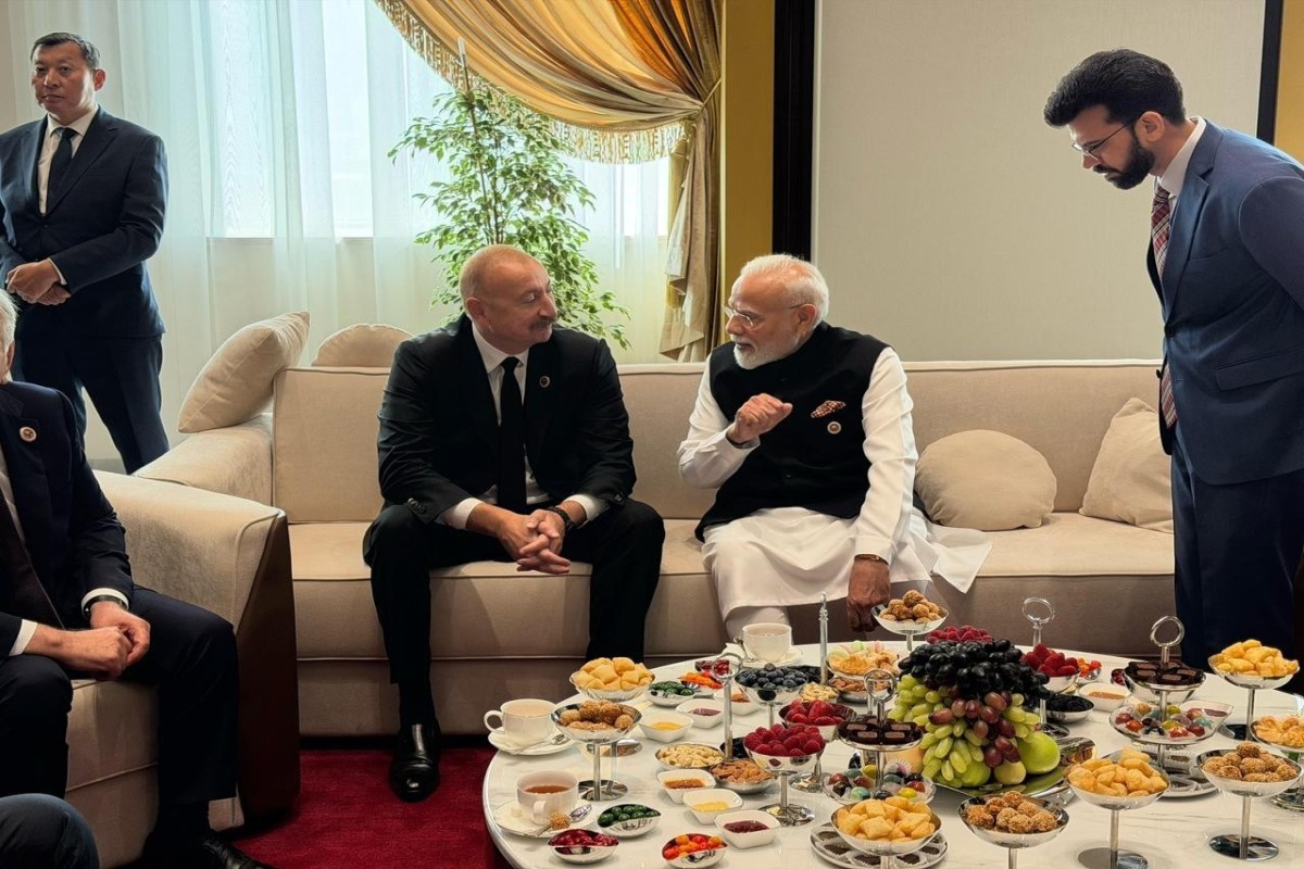 President Ilham Aliyev holds conversation with Indian PM in Bishkek - <span class="red_color">PHOTO