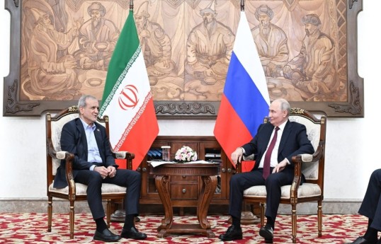 Putin and Pezeshkian hold talks