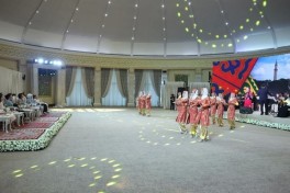 First ladies of five countries visit handicraft exhibition in Bishkek