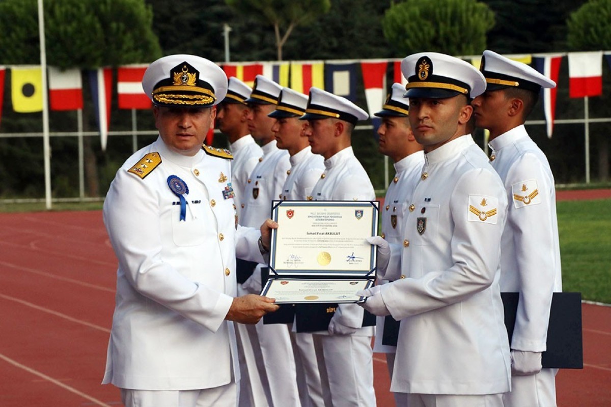 Diplomas presented to Azerbaijan Army servicemen graduating in Türkiye