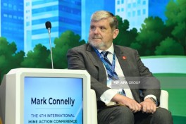 Panel discussion held as part of 4th International Mine Action Conference - PHOTO 