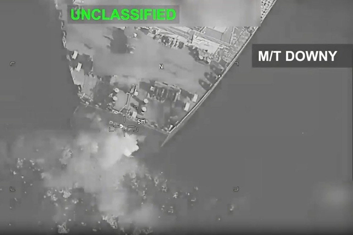 US hits three Iranian oil tankers after saying its warships were targeted - VIDEO 