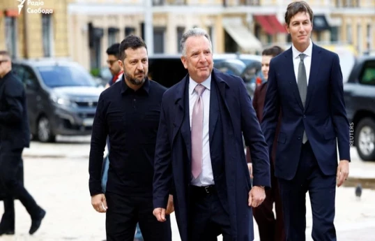 Zelenskyy meets Witkoff and Kushner in Kyiv