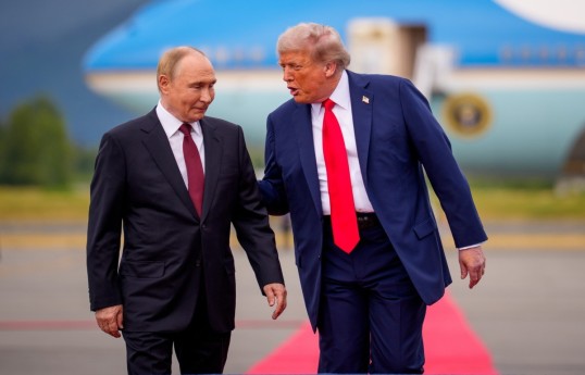 Kremlin: Putin and Trump hold one-hour phone call