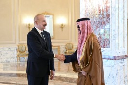 President Ilham Aliyev received UAE National Security Advisor
