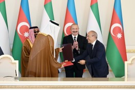 President Ilham Aliyev received UAE National Security Advisor