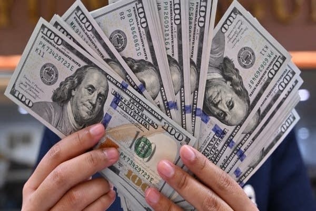 Azerbaijan’s primary income balance deficit decreases by nearly 16%