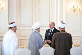 President Ilham Aliyev received participants of international conferences held in Baku