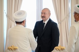 President Ilham Aliyev received participants of international conferences held in Baku