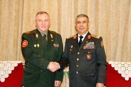 Azerbaijan Minister of Defense meets with his colleague from Belarus