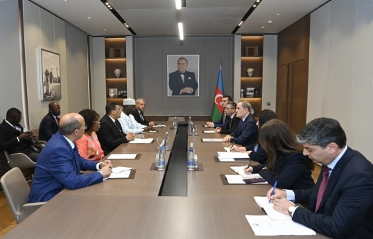FM Jeyhun Bayramov meets with President of Pan-African Parliament