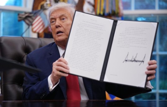 Trump signs sweeping sanctions bill targeting Russia