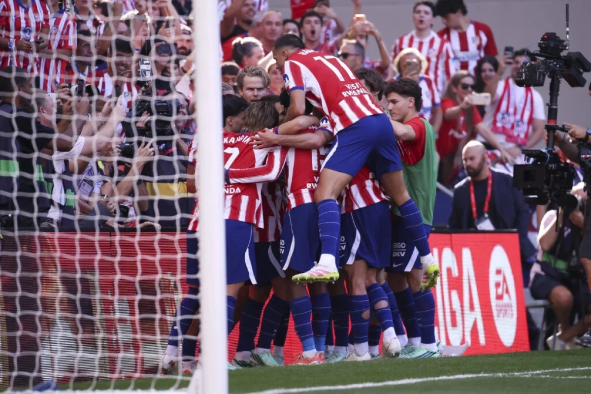 Real Madrid lost to Atletico Madrid in a Spanish league match while playing with ten men