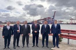 Azerbaijan Railways and Port of Hamburg strengthen cooperation - PHOTO 