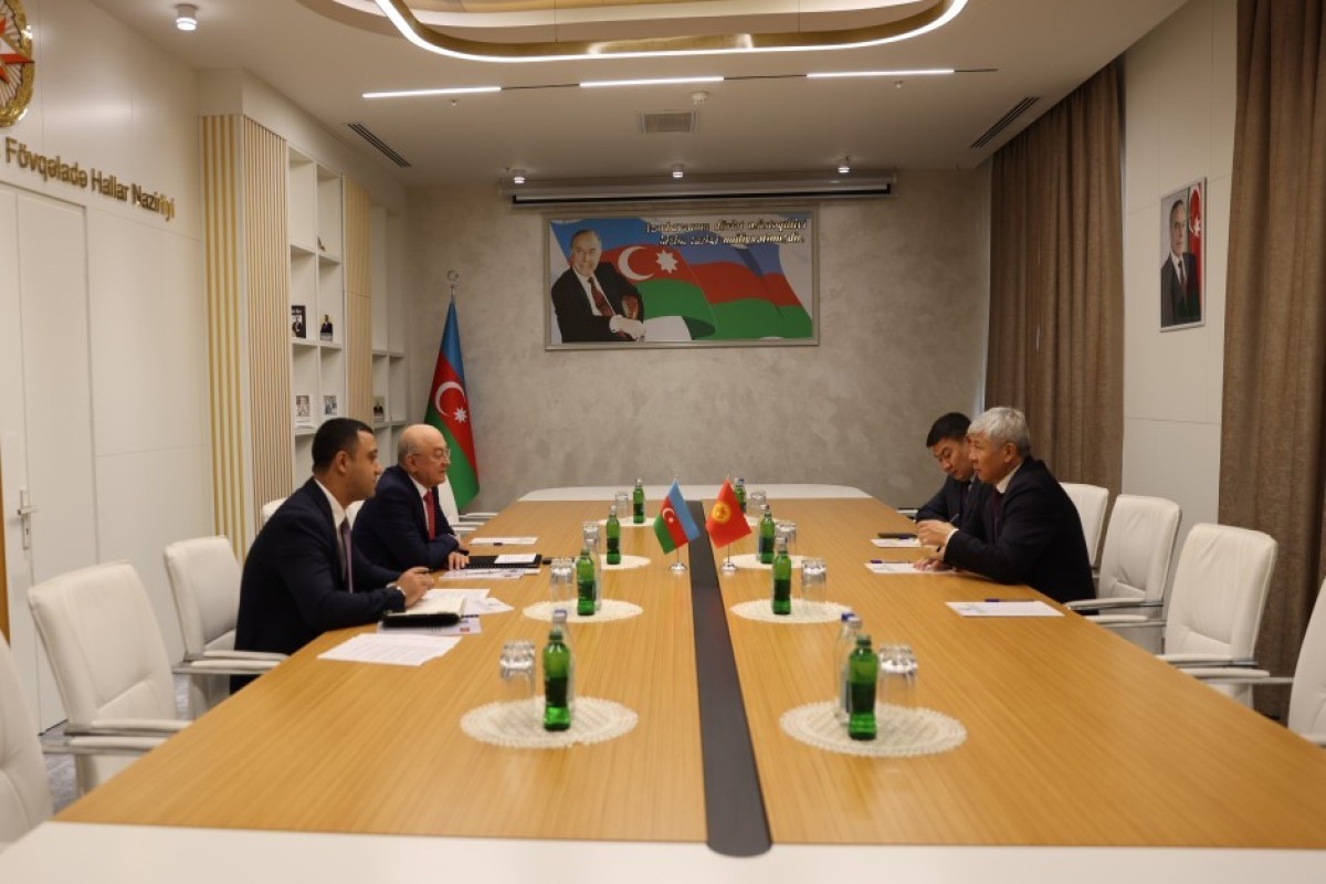Colonel General Kamaladdin Heydarov meets with Kyrgyzstan