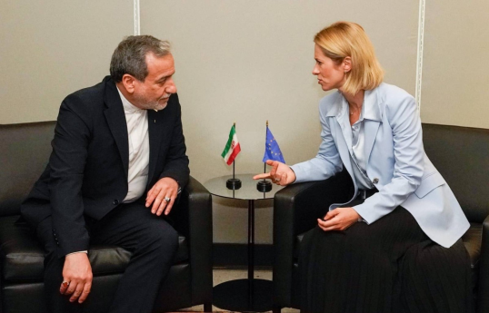 Iranian FM, EU High Representative meet on UNGA sidelines