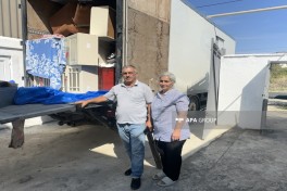 Azerbaijan relocates former IDPs in Khankendi, Khojaly and Aghdara, families receive house keys - PHOTO 