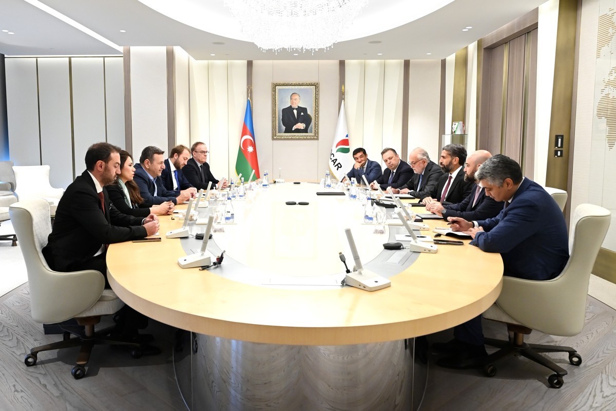 SOCAR discusses opportunities for joint activities in international markets with Karpowership