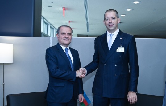 Azerbaijani FM Jeyhun Bayramov meets Serbian counterpart