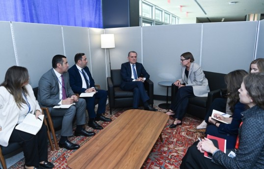 Jeyhun Bayramov meets with ICRC President