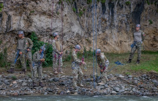 Azerbaijani servicemen participate in mountain training in Georgia