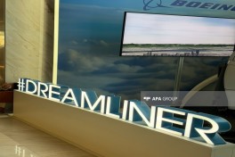 AZAL presents Boeing 787 Dreamliner simulator to public - PHOTO 