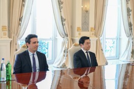 President Ilham Aliyev received executives of Chinese and Italian companies