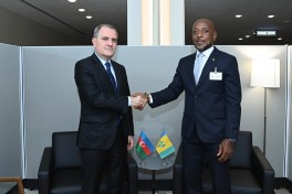 Azerbaijan, Saint Vincent and the Grenadines sign protocol on political consultations