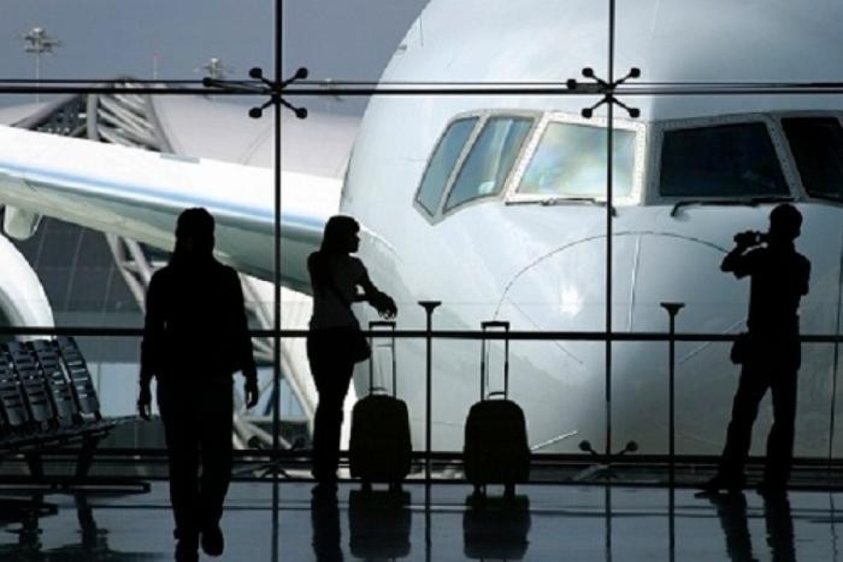Number of Azerbaijani citizens traveling abroad decreases