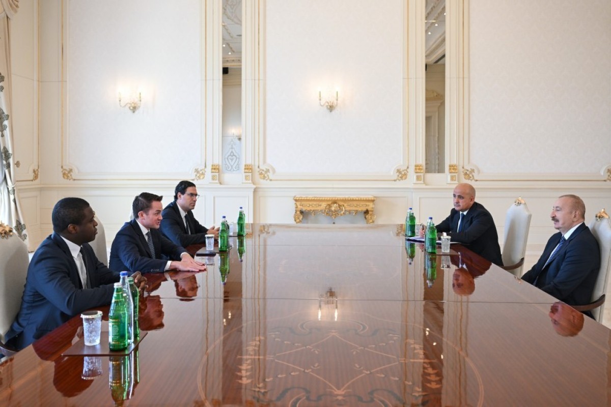 President Ilham Aliyev receives CEO of Brookfield Asset Management