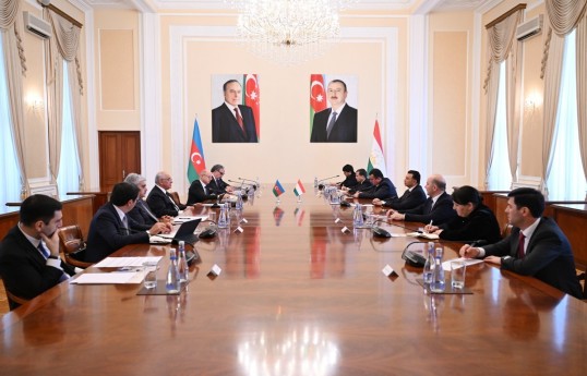 Azerbaijani and Tajik Prime Ministers meet in Baku