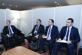 Azerbaijani, Armenian FMs meet in New York, agree to continue direct dialogue