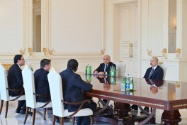 President Ilham Aliyev receives CEO of Brookfield Asset Management